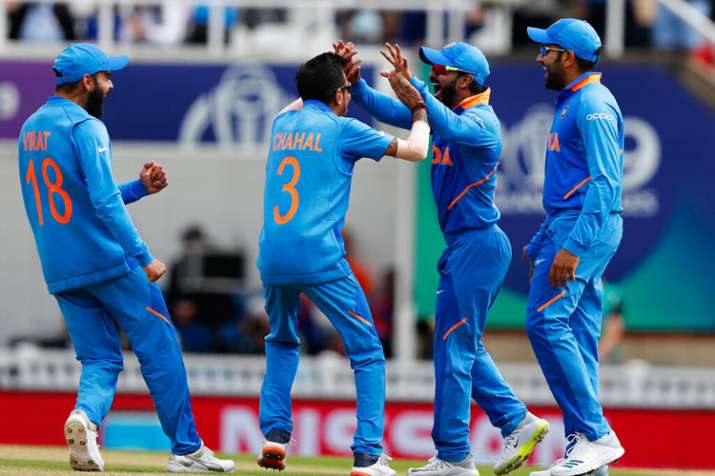WC19 IND vs AUS Match 14: शिखर धवन का धमाकेदार शतक, भारत ने ऑस्ट्रेलिया को 36 रनों से हराया WC19 IND vs AUS Match 14: शिखर धवन का धमाकेदार शतक, भारत ने ऑस्ट्रेलिया को 36 रनों से हराया- India TV