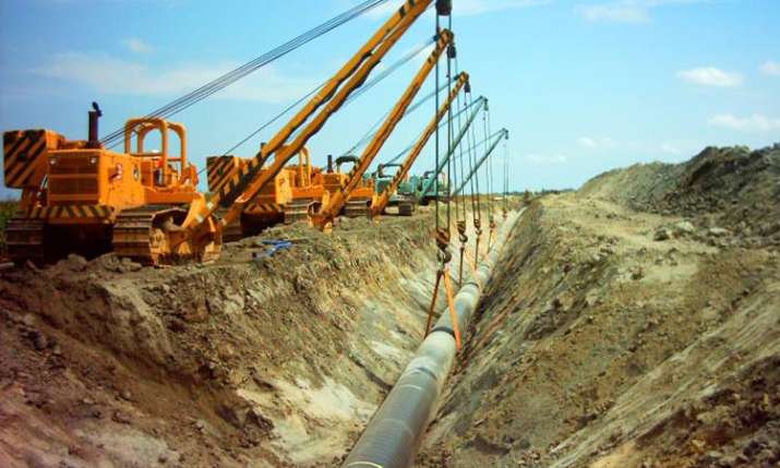 BPCL, HPCL take 25 pc stake each in IOC's Rs 9,000-cr LPG pipeline project BPCL, HPCL take 25 pc stake each in IOC's Rs 9,000-cr LPG pipeline project- India TV Paisa