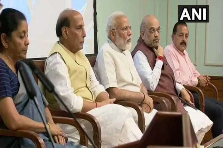modi govt dismisses 12 senior income tax officers for corruption misconduct modi govt dismisses 12 senior income tax officers for corruption misconduct- India TV Paisa