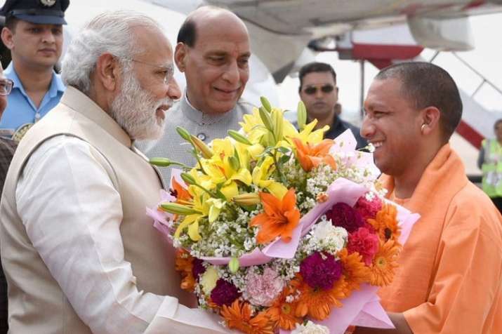 योगी के जन्मदिन पर प्रधानमंत्री, गृहमंत्री और रक्षामंत्री ने दी बधाई योगी के जन्मदिन पर प्रधानमंत्री, गृहमंत्री और रक्षामंत्री ने दी बधाई- India TV
