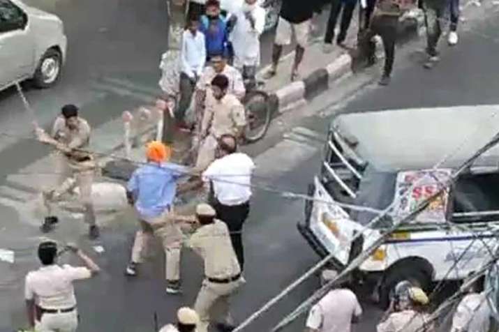 सरबजीत कांड पर हाईकोर्ट की सख्ती से सकते में दिल्ली पुलिस सरबजीत कांड पर हाईकोर्ट की सख्ती से सकते में दिल्ली पुलिस- India TV