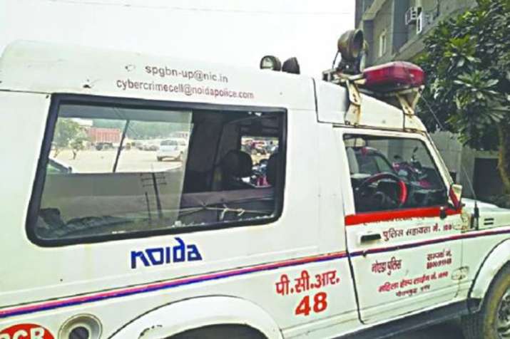 Noida: 15 held for extortion by threatening to implicate people in rape cases Noida: 15 held for extortion by threatening to implicate people in rape cases- India TV