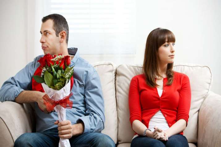 5 signs your partner might be lying to you : 5 signs your partner might be lying to you :- India TV