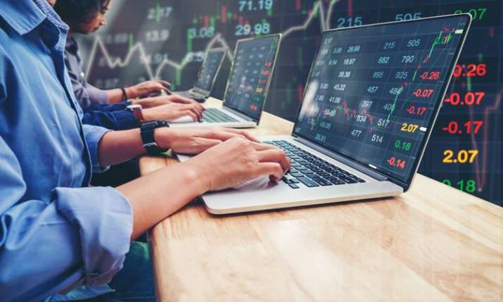 Sensex, Nifty end marginally lower on F&O expiry Sensex, Nifty end marginally lower on F&O expiry- India TV Paisa
