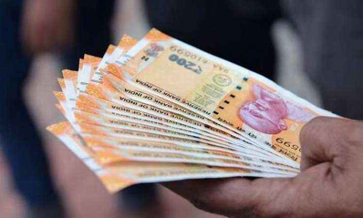 I-T dept issued Rs 64,700-cr refund I-T dept issued Rs 64,700-cr refund- India TV Paisa