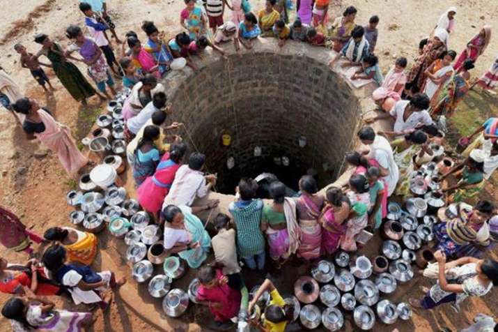 देश के 18 राज्यों में जल संकट गहराया, मॉनसून में देरी से संकट बढ़ने के आसार देश के 18 राज्यों में जल संकट गहराया, मॉनसून में देरी से संकट बढ़ने के आसार- India TV