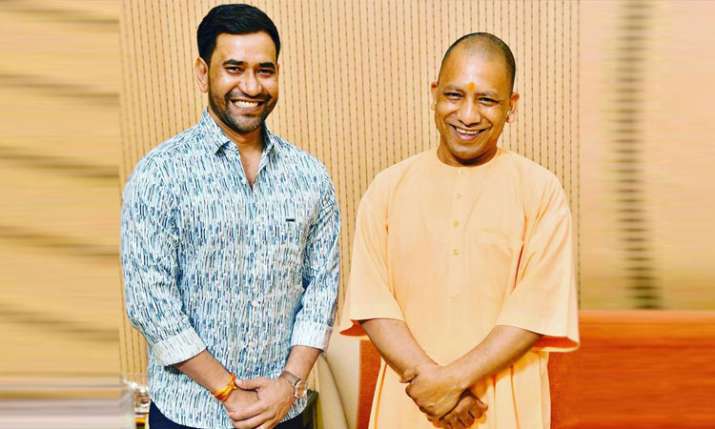 दिनेश लाल यादव... दिनेश लाल यादव...- India TV