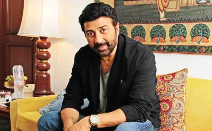 Sunny Deol issues statement on controversy of appointment of hi representative for Gurdaspur Lok Sab Sunny Deol issues statement on controversy of appointment of hi representative for Gurdaspur Lok Sab- India TV