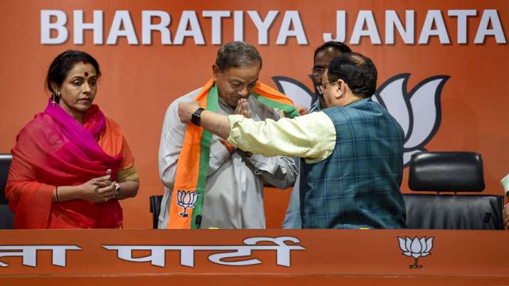 Congress, Sanjay Singh, Amita Singh, BJP Congress, Sanjay Singh, Amita Singh, BJP - India TV