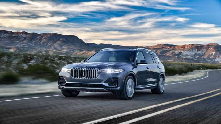 BMW drives in X7 model in India priced at Rs 99 lakh BMW drives in X7 model in India priced at Rs 99 lakh- India TV Paisa