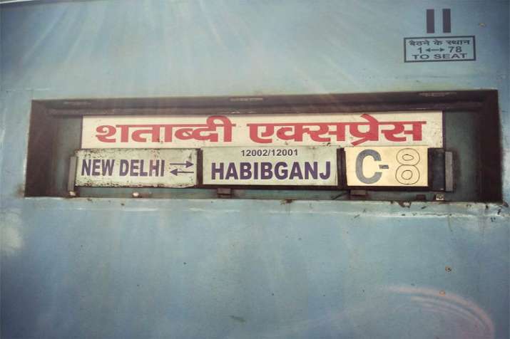 Man pulls chain of Delhi Habibganj Shatabdi Express to stops train for breakfast Man pulls chain of Delhi Habibganj Shatabdi Express to stops train for breakfast- India TV