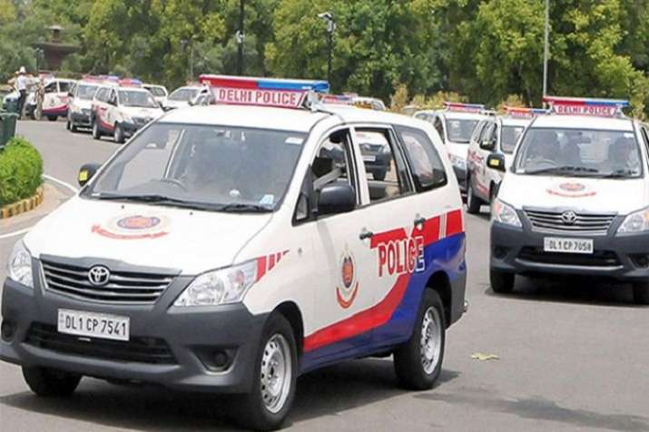 Three FIR registered after temple vandalised in central delhi Three FIR registered after temple vandalised in central delhi- India TV