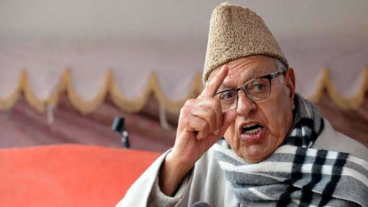 Farooq Abdullah's questioning by Enforcement Directorate in Chandigarh Farooq Abdullah's questioning by Enforcement Directorate in Chandigarh- India TV