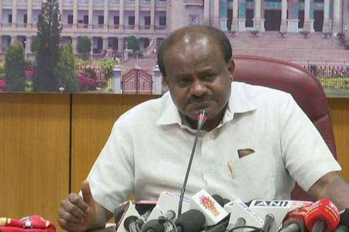 All 22 congress ministers in JDS-Congress government in Karnataka resigns from post All 22 congress ministers in JDS-Congress government in Karnataka resigns from post- India TV