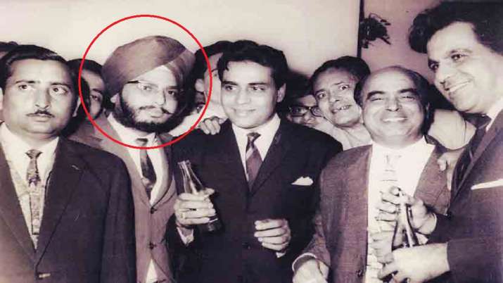 Kulwant Singh Kohli with Bollywood Stars Kulwant Singh Kohli with Bollywood Stars- India TV