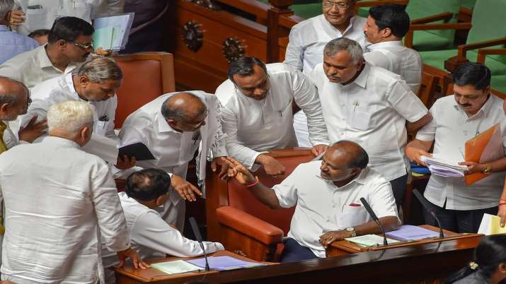 Karnataka Chief Minister H D Kumaraswamy Karnataka Chief Minister H D Kumaraswamy - India TV