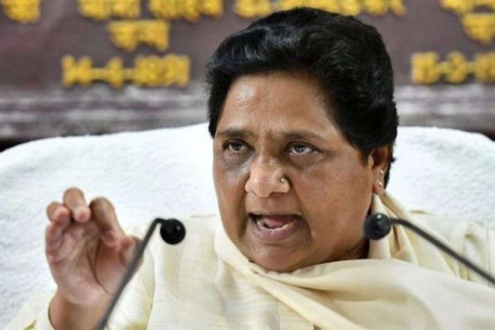 कर्नाटक और गोवा पर बोलीं मायावती, दलबदल पर बने सख्त कानून कर्नाटक और गोवा पर बोलीं मायावती, दलबदल पर बने सख्त कानून- India TV
