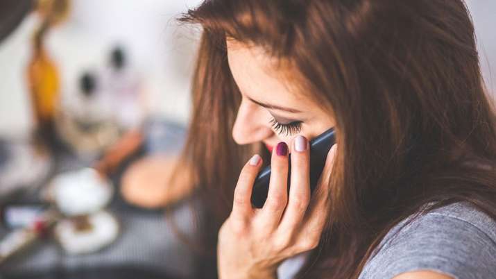 Thakor Samaj 'bans' use of mobiles by unmarried women in Gujarat | Pixabay Representational Thakor Samaj 'bans' use of mobiles by unmarried women in Gujarat | Pixabay Representational- India TV