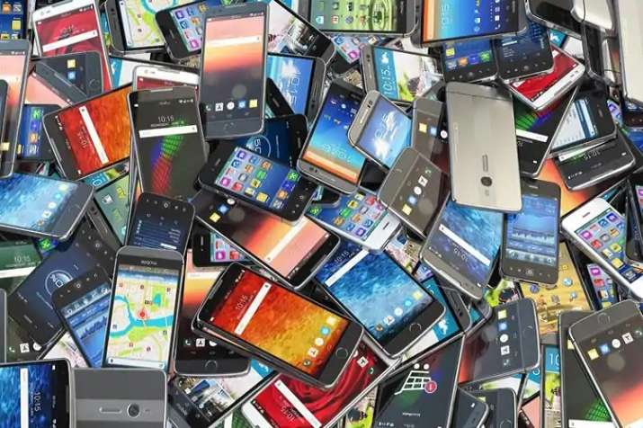 Grey sales of high-end phones causing revenue loss of Rs 2,500 cr: ICEA Grey sales of high-end phones causing revenue loss of Rs 2,500 cr: ICEA - India TV Paisa