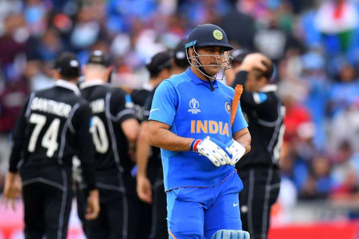 तो क्या एमएस धोनी के लिए बंद हो गए टीम इंडिया के दरवाजे? चयनकर्ता एमएसके प्रसाद ने दिया ये जवाब तो क्या एमएस धोनी के लिए बंद हो गए टीम इंडिया के दरवाजे? चयनकर्ता एमएसके प्रसाद ने दिया ये जवाब- India TV