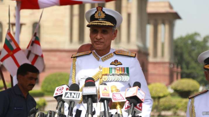 अब भारतीय सेनाओं को चीन को जवाब देने की जरूरत है: नौसेना प्रमुख अब भारतीय सेनाओं को चीन को जवाब देने की जरूरत है: नौसेना प्रमुख- India TV