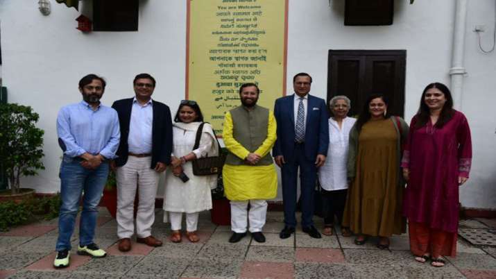 सूचना प्रसारण मंत्री प्रकाश जावड़ेकर से मिले एनबीए बोर्ड सदस्य सूचना प्रसारण मंत्री प्रकाश जावड़ेकर से मिले एनबीए बोर्ड सदस्य- India TV
