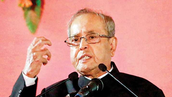 पूर्व राष्ट्रपति ने दलगत वाहवाही पर जताया अफसोस, कहा-नेहरू से लेकर मनमोहन सिंह तक का योगदान पूर्व राष्ट्रपति ने दलगत वाहवाही पर जताया अफसोस, कहा-नेहरू से लेकर मनमोहन सिंह तक का योगदान- India TV