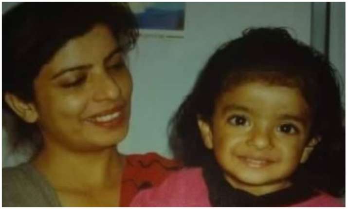 Priyanka chopra childhood Picture Priyanka chopra childhood Picture- India TV