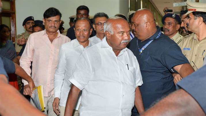 Rebel MLAs Vishwanath, Munirathna, Mahesh Kumathalli and Pratap Gowda | PTI Rebel MLAs Vishwanath, Munirathna, Mahesh Kumathalli and Pratap Gowda | PTI- India TV