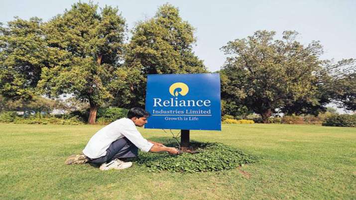 Reliance Q1 profit rises 7percent YoY to Rs 10,104 crore Reliance Q1 profit rises 7percent YoY to Rs 10,104 crore- India TV Paisa