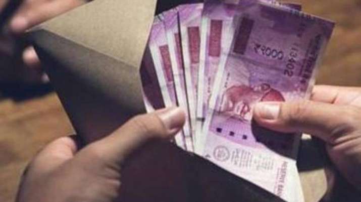 India Inc to witness double-digit median salary increment this year India Inc to witness double-digit median salary increment this year- India TV Paisa