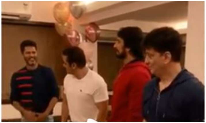 Salman khan Dance video Salman khan Dance video- India TV