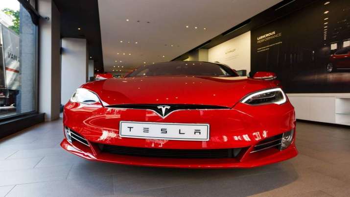 Tesla may run on Indian roads in 2020, says Elon Musk Tesla may run on Indian roads in 2020, says Elon Musk- India TV Paisa