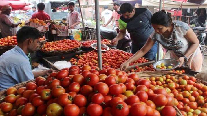 Mother Dairy to sell tomatoes at Rs 40/kg in Delhi to contain price rise Mother Dairy to sell tomatoes at Rs 40/kg in Delhi to contain price rise- India TV Paisa