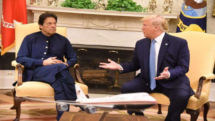 Donald Trump offers to mediate between Pakistan and India on Kashmir issue Donald Trump offers to mediate between Pakistan and India on Kashmir issue- India TV