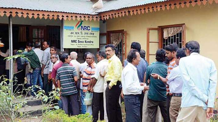 कल आएगी NRC की अंतिम सूची, सोनोवाल ने कहा-सरकार गरीबों को मुहैया कराएगी कानूनी सहायता कल आएगी NRC की अंतिम सूची, सोनोवाल ने कहा-सरकार गरीबों को मुहैया कराएगी कानूनी सहायता- India TV