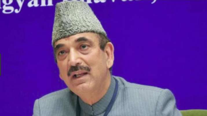 Congress Leader Ghulam Nabi Azad Stopped at Jammu... Congress Leader Ghulam Nabi Azad Stopped at Jammu...- India TV