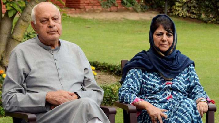 Farooq abdullah and mehbooba mufti Farooq abdullah and mehbooba mufti- India TV