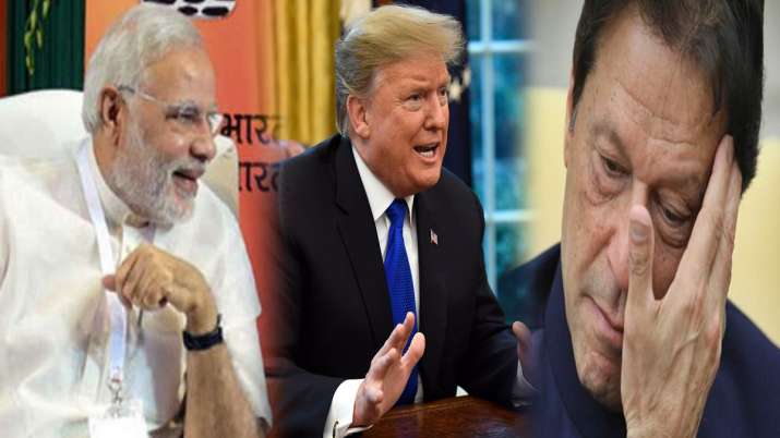 मोदी-ट्रंप की बातचीत से घबराए इमरान, आधी रात पाकिस्तान में मची भगदड़ मोदी-ट्रंप की बातचीत से घबराए इमरान, आधी रात पाकिस्तान में मची भगदड़- India TV