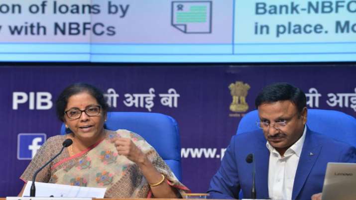 Finance Minister Nirmala Sitharaman on mega merger of public sector banks Finance Minister Nirmala Sitharaman on mega merger of public sector banks- India TV Paisa