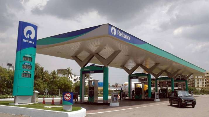 Reliance, BP form joint venture to set up 5,500 petrol pumps Reliance, BP form joint venture to set up 5,500 petrol pumps- India TV Paisa