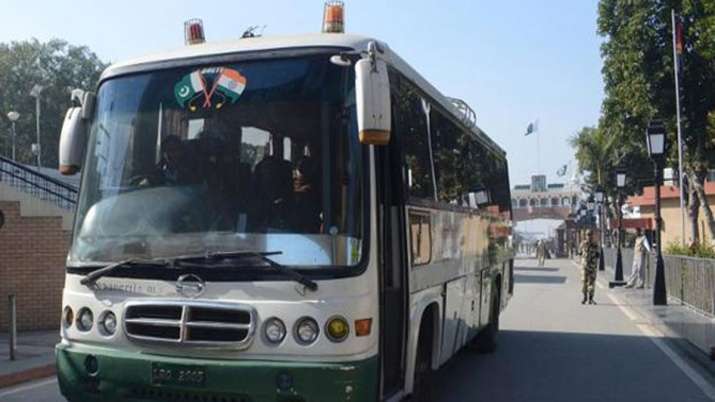 Cross-LoC bus service Paigam-e-Aman from Poonch to... Cross-LoC bus service Paigam-e-Aman from Poonch to...- India TV