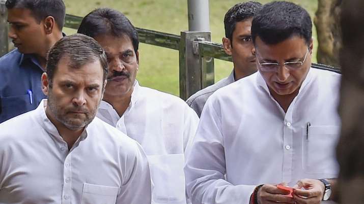 स्वीकार नहीं हुआ राहुल गांधी का इस्तीफा, रात आठ बजे फिर होगी CWC की बैठक: रणदीप सुरजेवाला स्वीकार नहीं हुआ राहुल गांधी का इस्तीफा, रात आठ बजे फिर होगी CWC की बैठक: रणदीप सुरजेवाला- India TV