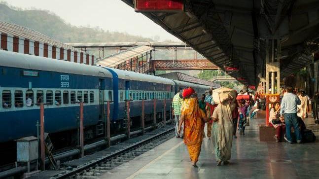 tiruwendam express train incident tiruwendam express train incident - India TV