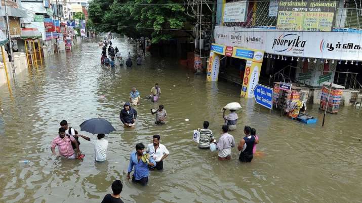 बारिश-बाढ़ से देशभर के 9 राज्यों मे भीषण तबाही, 250 से ज्यादा लोगों की गई जान बारिश-बाढ़ से देशभर के 9 राज्यों मे भीषण तबाही, 250 से ज्यादा लोगों की गई जान- India TV