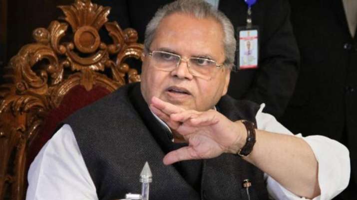 Governor Satya Pal Malik directs Civil Secretariat Srinagar & govt offices to resume normal function Governor Satya Pal Malik directs Civil Secretariat Srinagar & govt offices to resume normal function- India TV