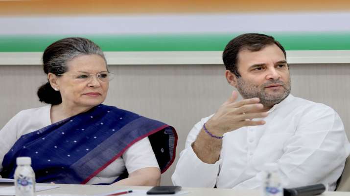 Sonia Gnahdi & Rahul Gandhi Sonia Gnahdi & Rahul Gandhi- India TV