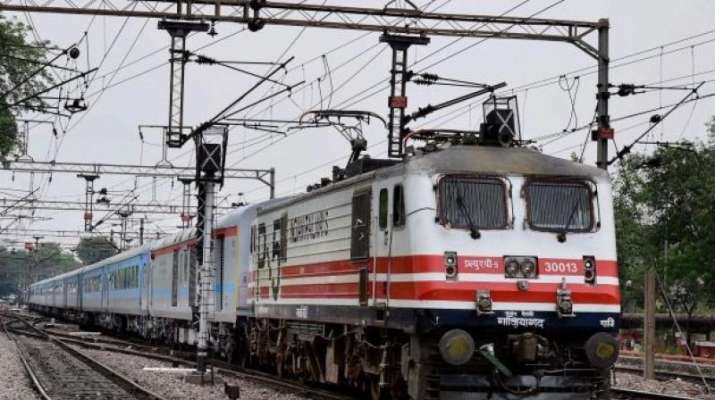 irctc indian railways earned rs 25000 crore from tatkal tickets travellers in last 4 years finds rti irctc indian railways earned rs 25000 crore from tatkal tickets travellers in last 4 years finds rti- India TV Paisa