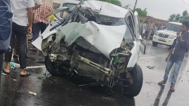 उन्नाव रेप पीड़िता की हालत में सुधार, डेडलाइन से पहले किया गया 25 लाख के मुआवज़े का भुगतान उन्नाव रेप पीड़िता की हालत में सुधार, डेडलाइन से पहले किया गया 25 लाख के मुआवज़े का भुगतान- India TV