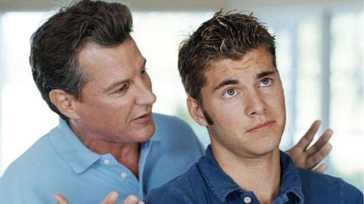 vastu tips How to Improve Father Son Relationship In A Home vastu tips How to Improve Father Son Relationship In A Home - India TV